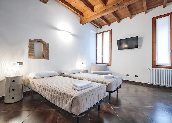 Casa de hóspedes Pod, Sleep And Relax Ferrara